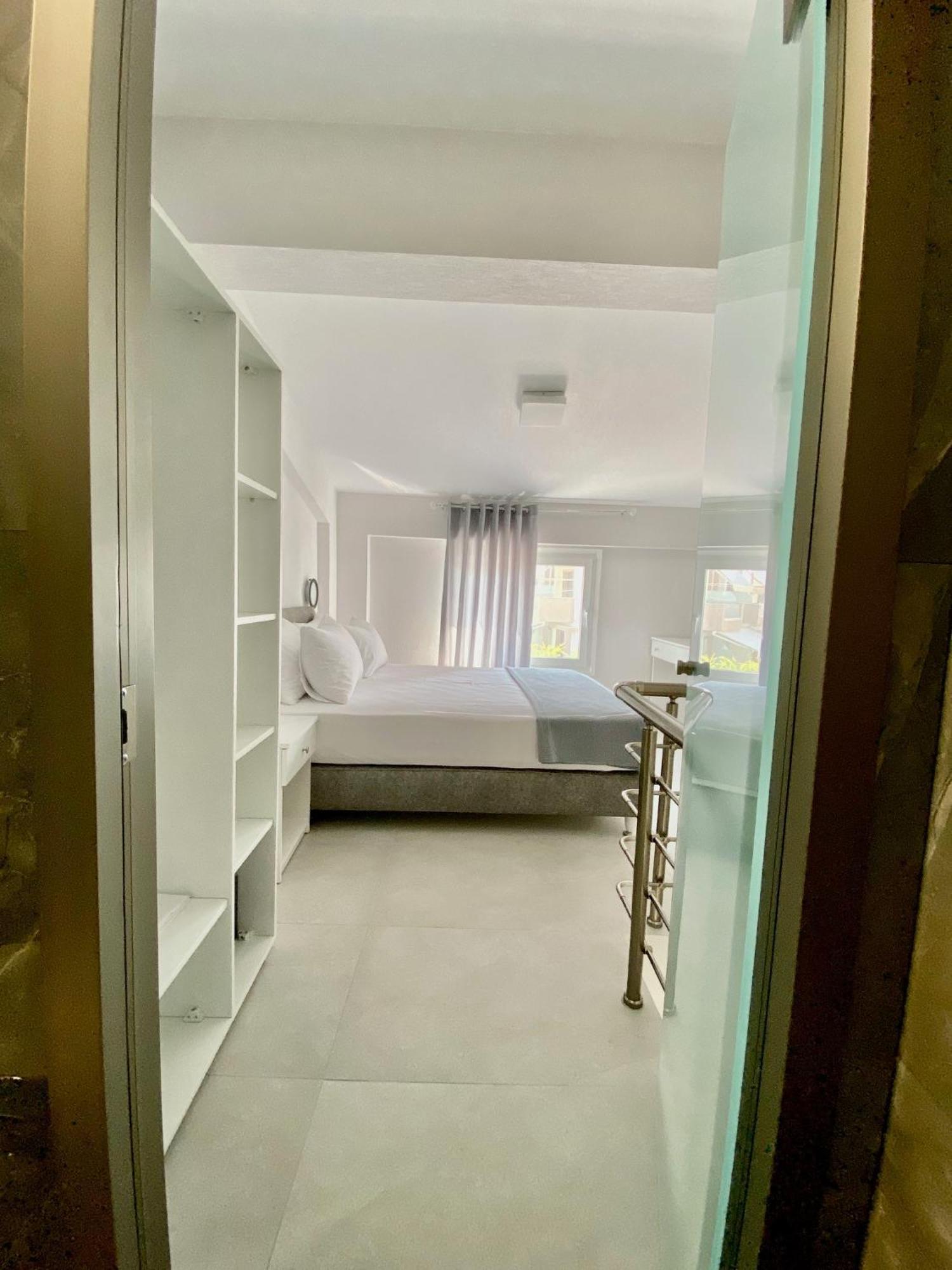 Interni Luxury Living Daire Nikiti  Dış mekan fotoğraf