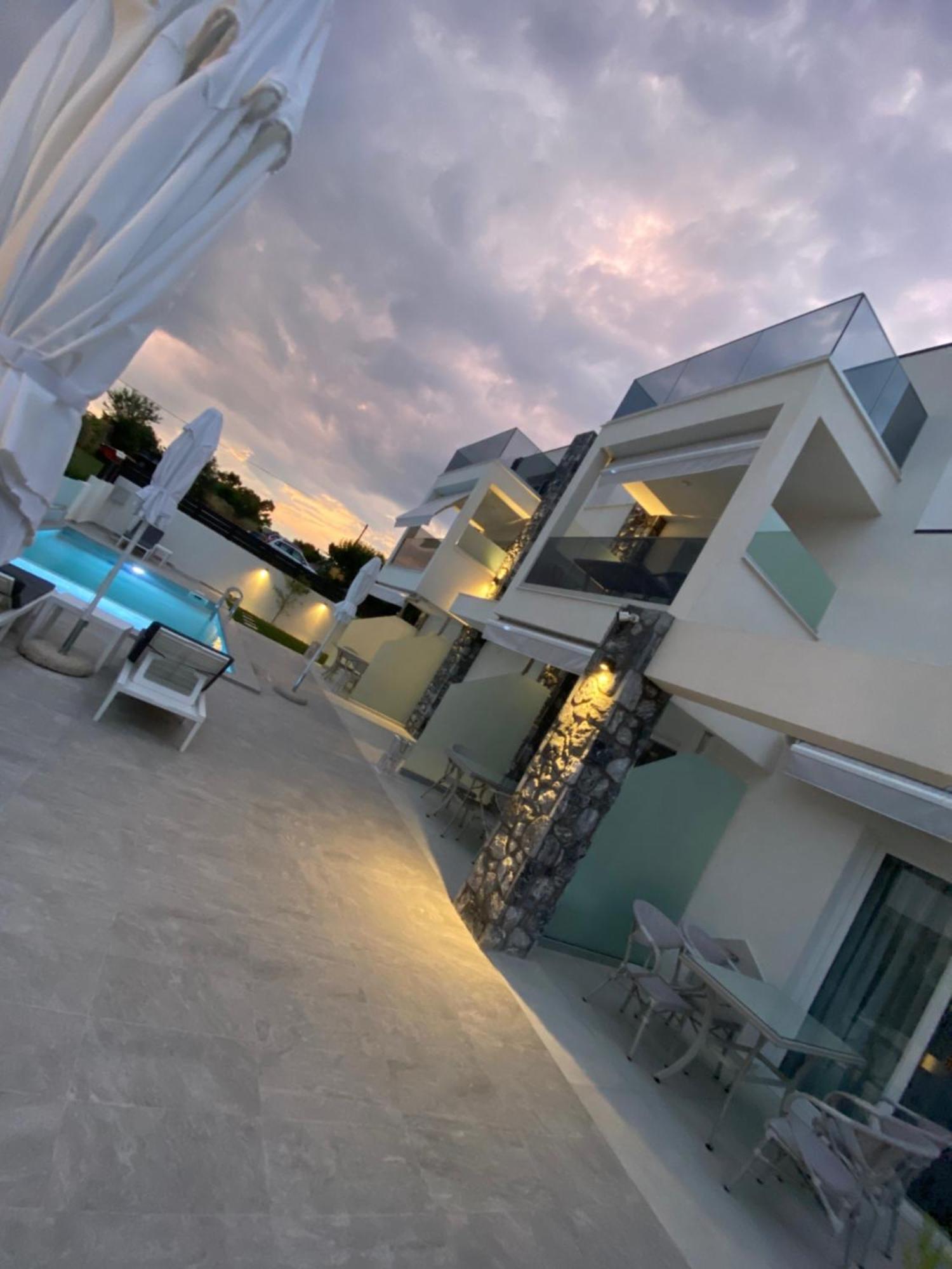 Interni Luxury Living Daire Nikiti  Dış mekan fotoğraf