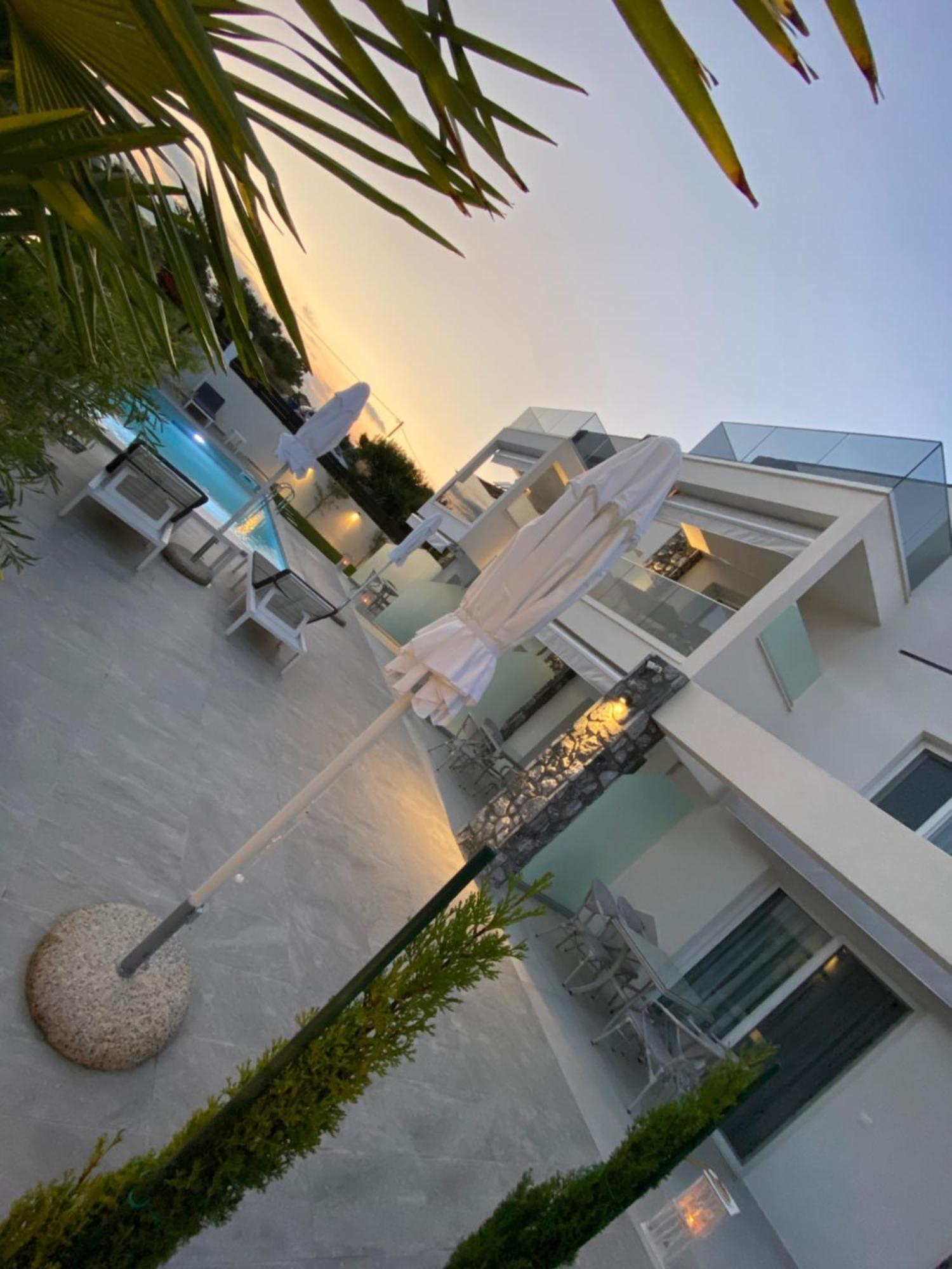Interni Luxury Living Daire Nikiti  Dış mekan fotoğraf