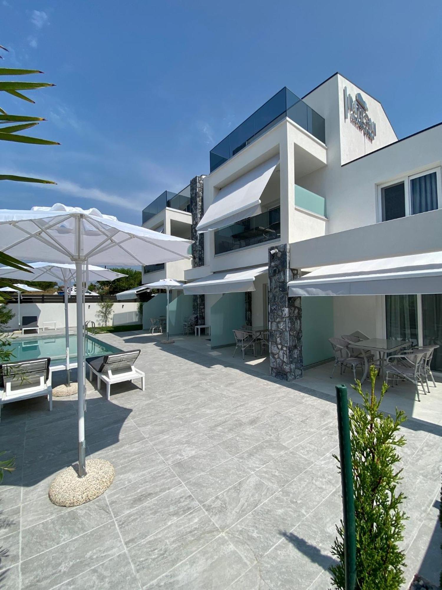 Interni Luxury Living Daire Nikiti  Dış mekan fotoğraf