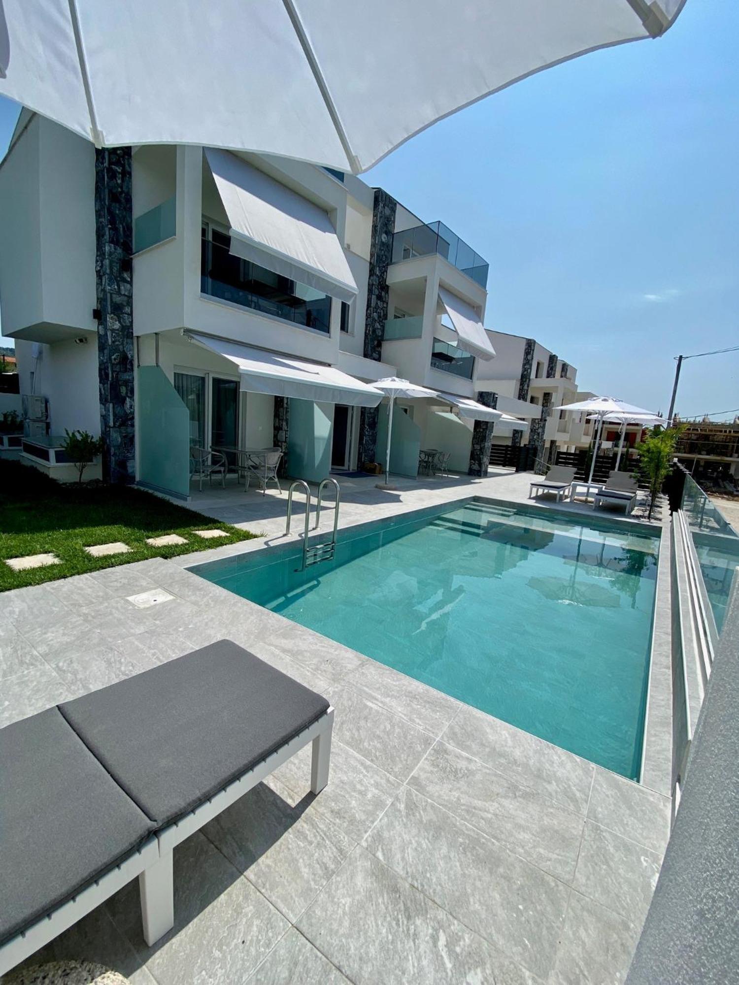 Interni Luxury Living Daire Nikiti  Dış mekan fotoğraf