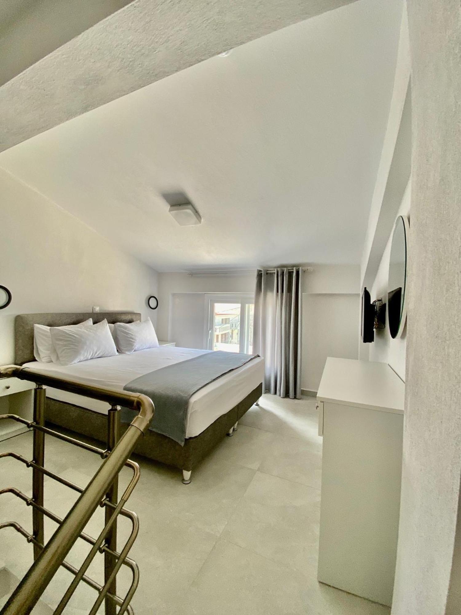 Interni Luxury Living Daire Nikiti  Dış mekan fotoğraf